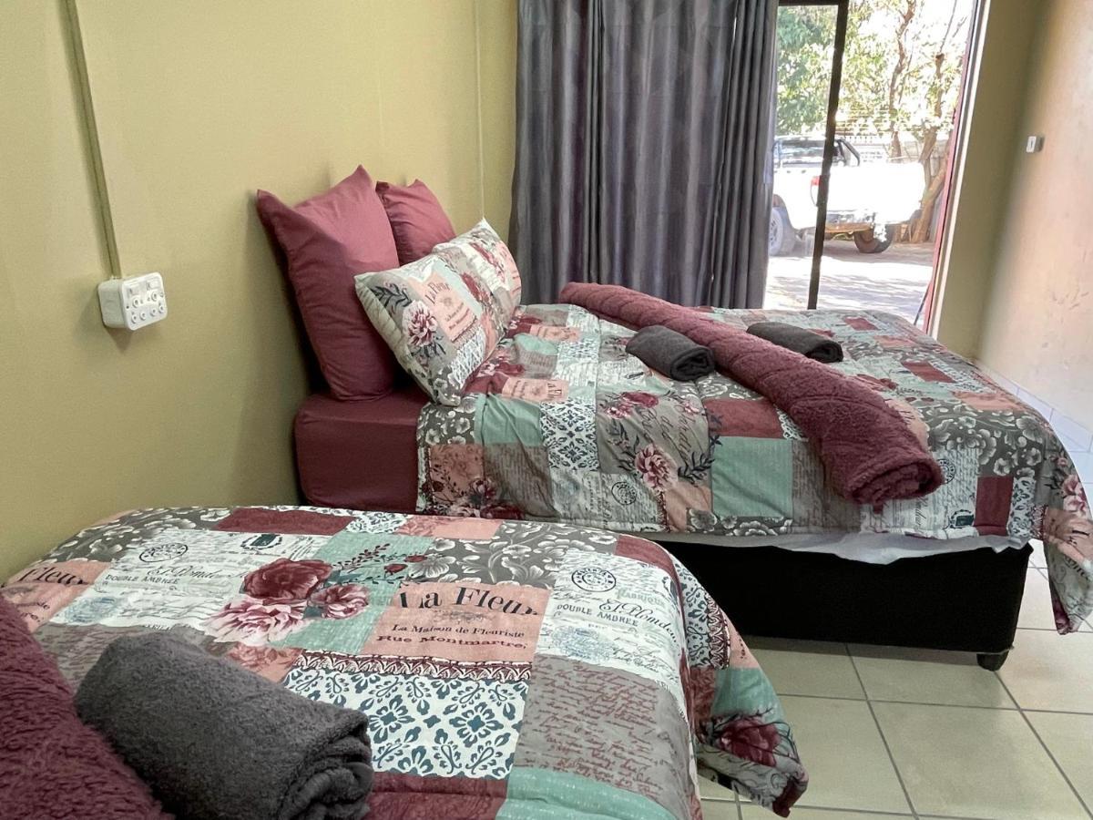4 On Sirius Hotel Polokwane Eksteriør billede