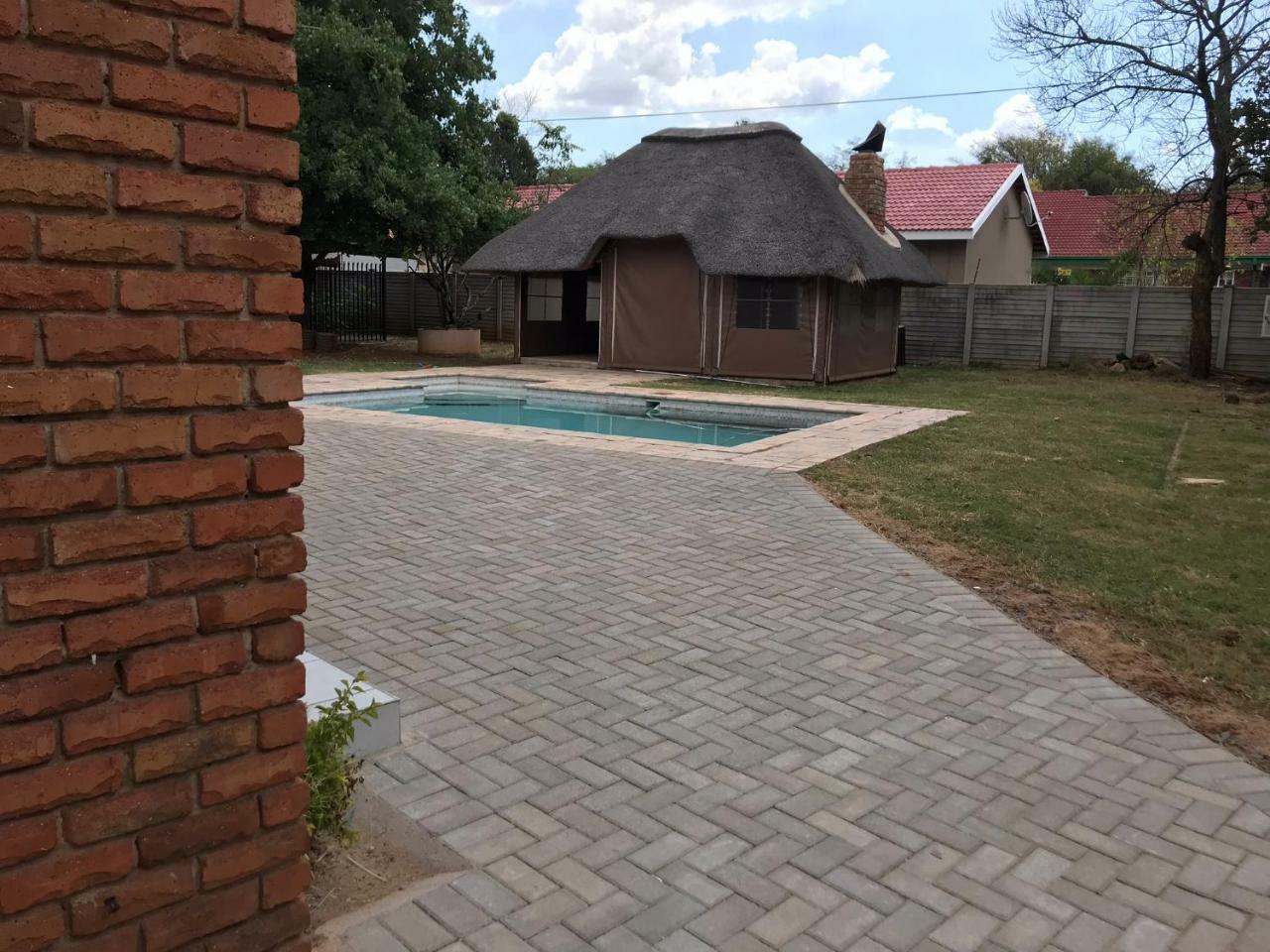 4 On Sirius Hotel Polokwane Eksteriør billede