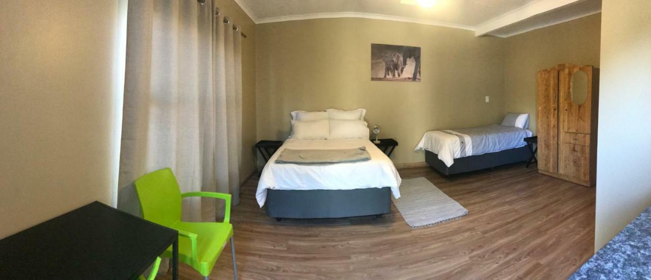 4 On Sirius Hotel Polokwane Eksteriør billede